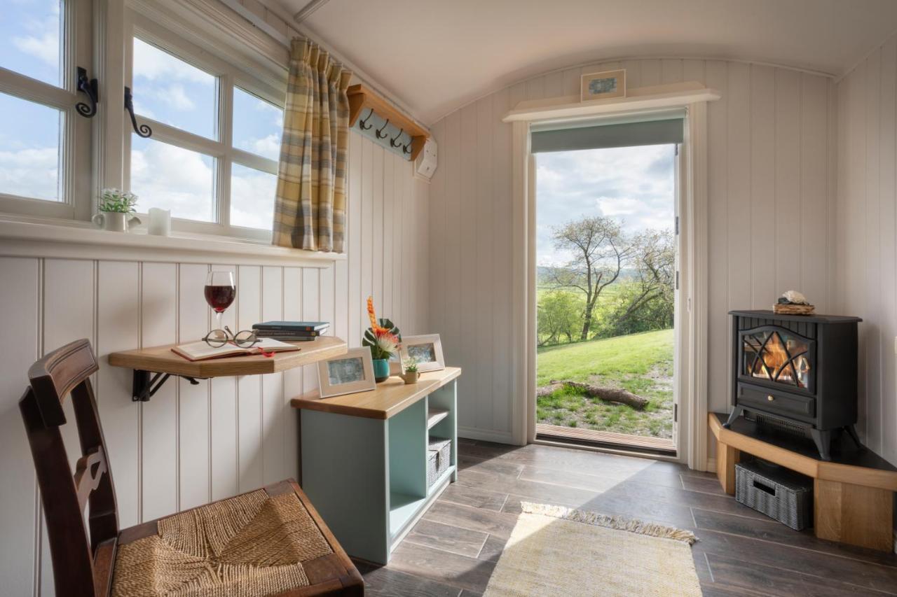 Brigsteer The Heron Shepherds Hut At Lyth Valley المظهر الخارجي الصورة